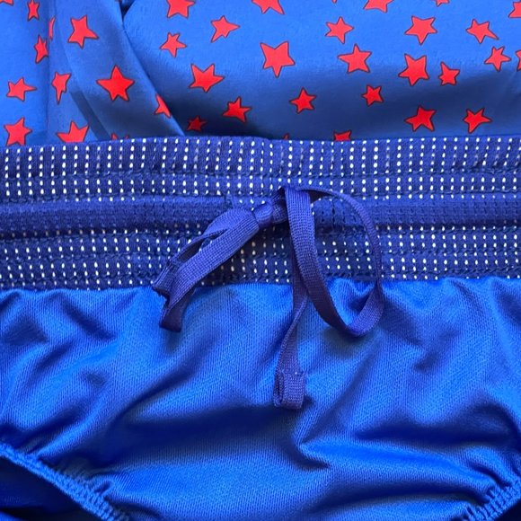 NEW Women's Nike Small Dri-Fit Blue Red Star Patriotic Shorts NWT - Picture 5 of 7
